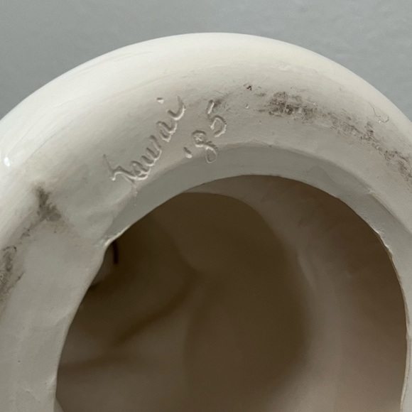 Vintage Asian Figurine - Picture 5 of 9